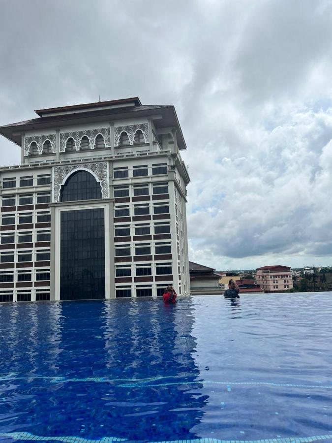 Nusa Luxurious Suite 哥打巴鲁 外观 照片