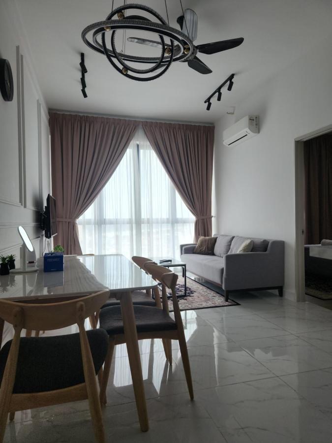 Nusa Luxurious Suite 哥打巴鲁 外观 照片