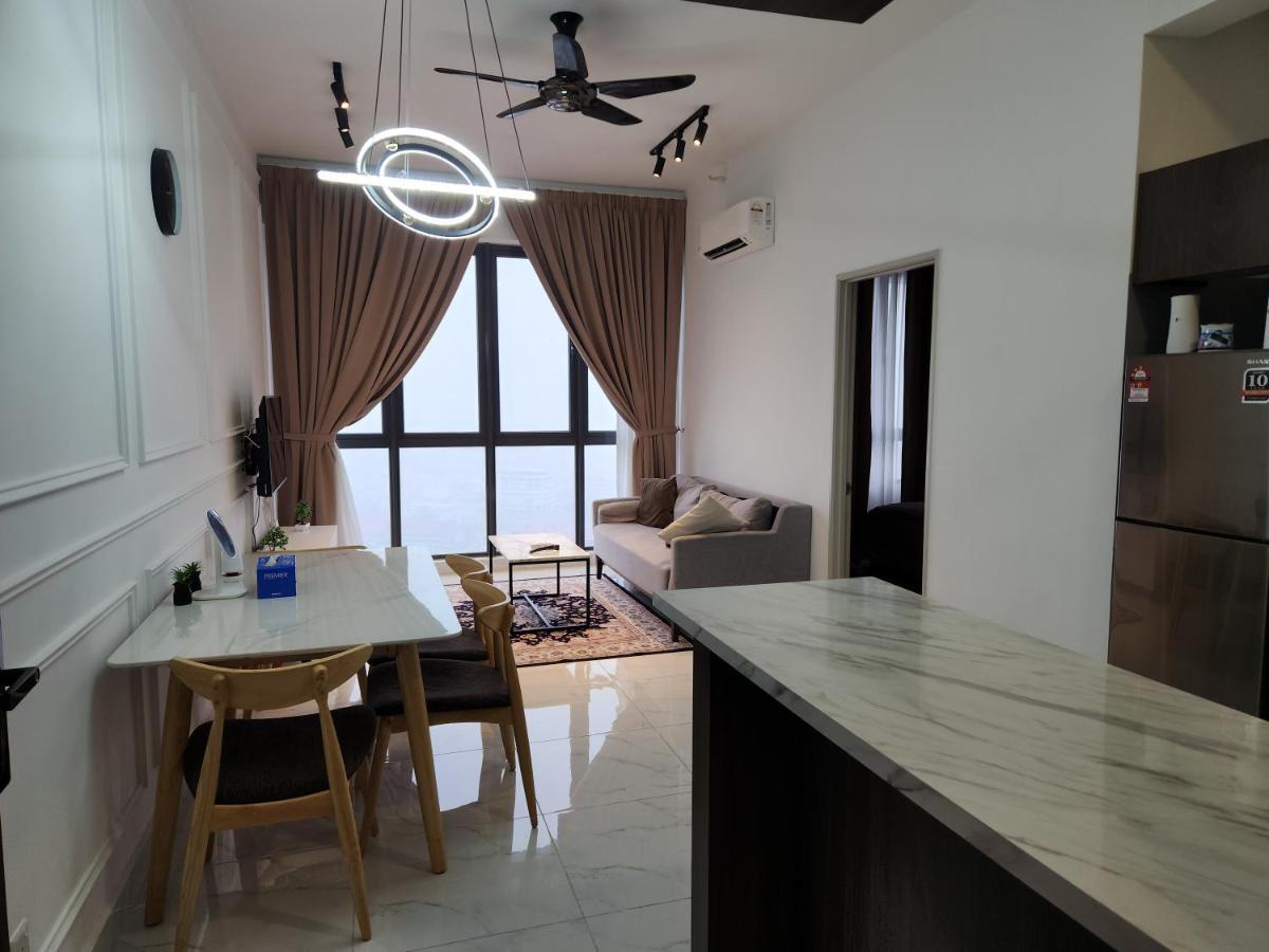 Nusa Luxurious Suite 哥打巴鲁 外观 照片