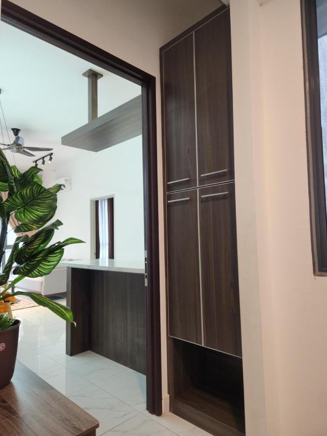 Nusa Luxurious Suite 哥打巴鲁 外观 照片
